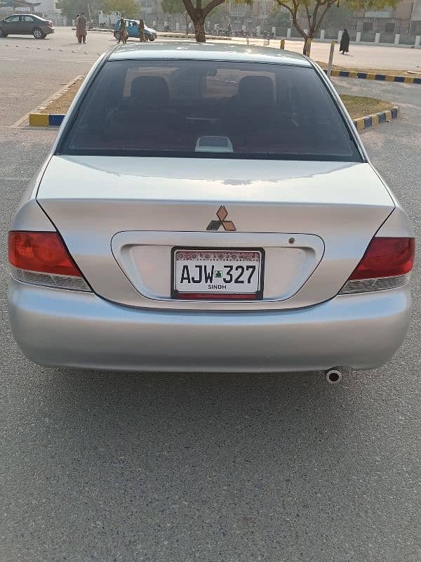 Mitsubishi Lancer 2005 11