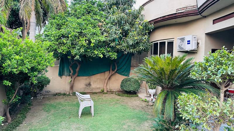 5 Marla House For Sale In Johar Town Phase 2, J Block Prime Location 18