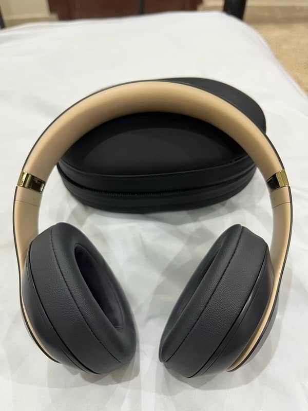 Beats Studio Studio 3 Wireless (Shadow Grey) 1