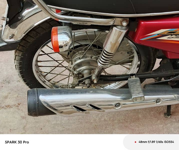 Honda 125 brand new condition 12