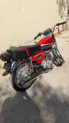 Honda 125 CG 2012 model for urgent sale 03,,07,,94,,96,,054