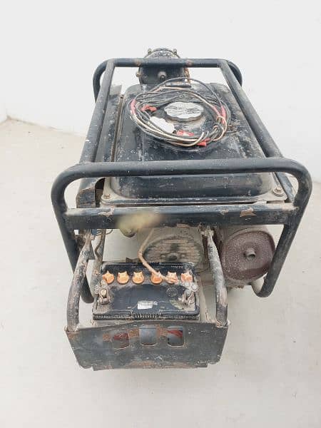 urgent sale generator 2.5 KVA 2