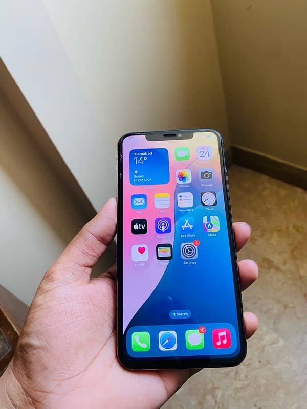 IPHONE XS MAX 64gb 3