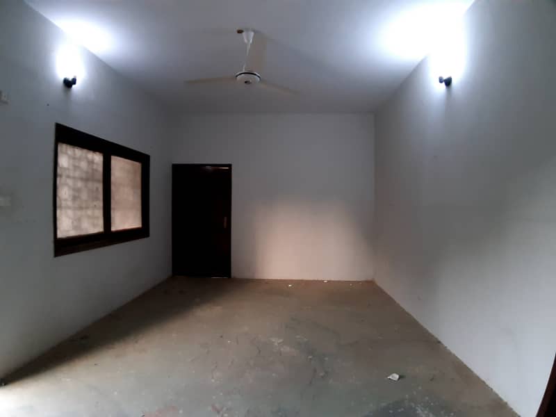 240 Yds Double Story Bungalow in Gulshan e Iqbal Block 13D1 6