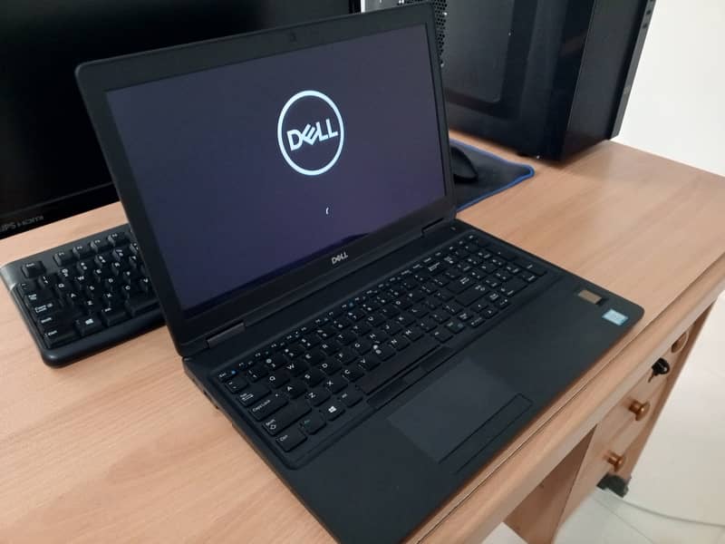 Dell latitude 5590 i7 8th Gen 15.6 inch Touch Laptop 1