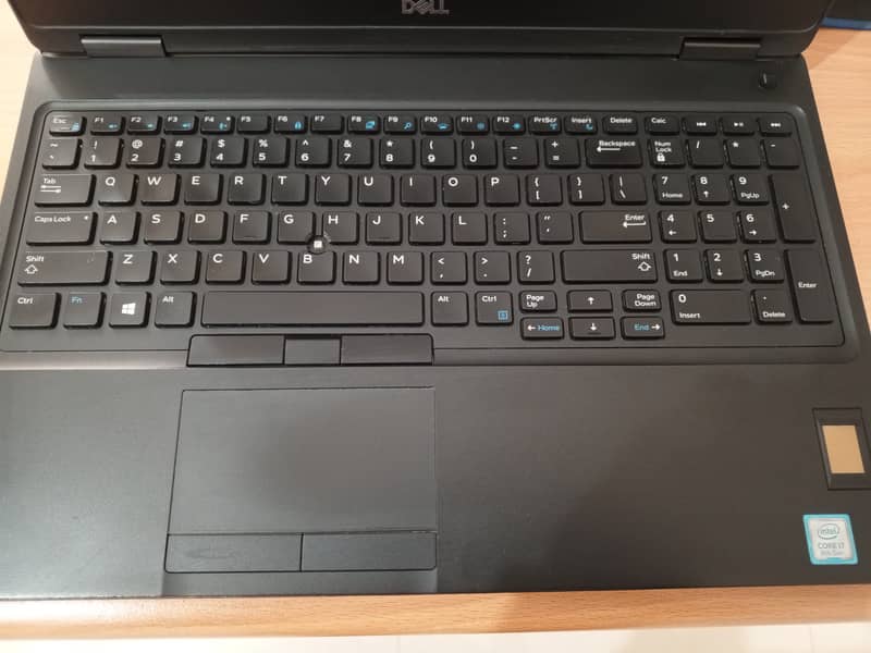 Dell latitude 5590 i7 8th Gen 15.6 inch Touch Laptop 4