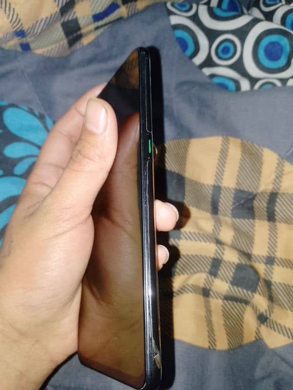 Oppo Reno 5 5G 3