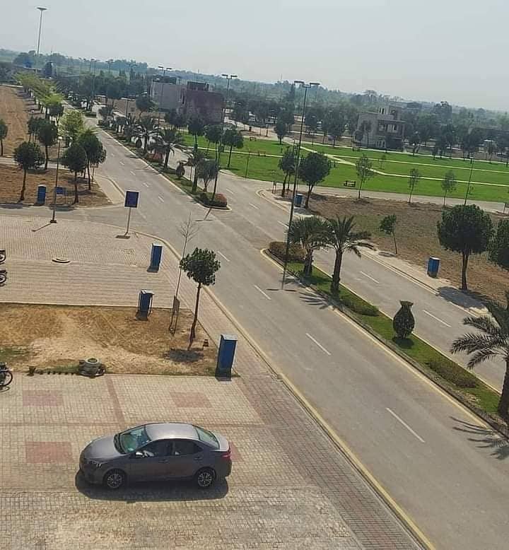 bahria education 5 Marla Plot for sale In a block mian k beck near to park and masjid good work 1