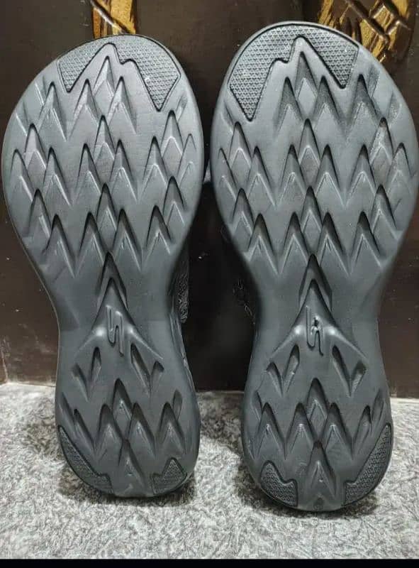 Sketchers sandals  Goga mat 1