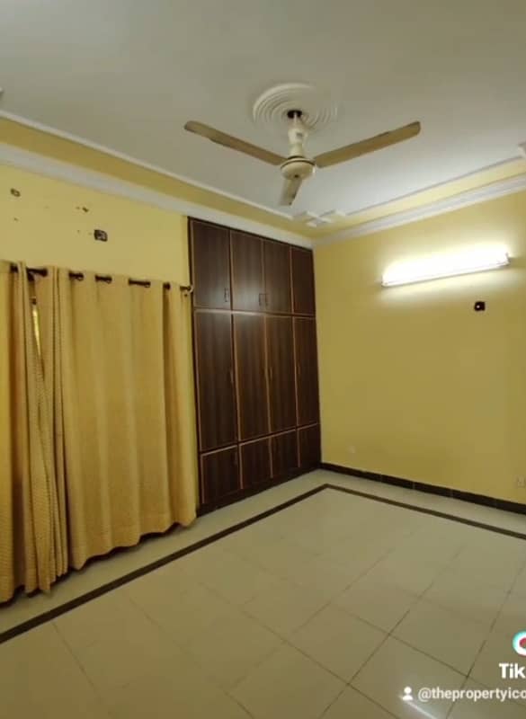 Fully Renovated Tile Floor Flat For Rent G-11 5