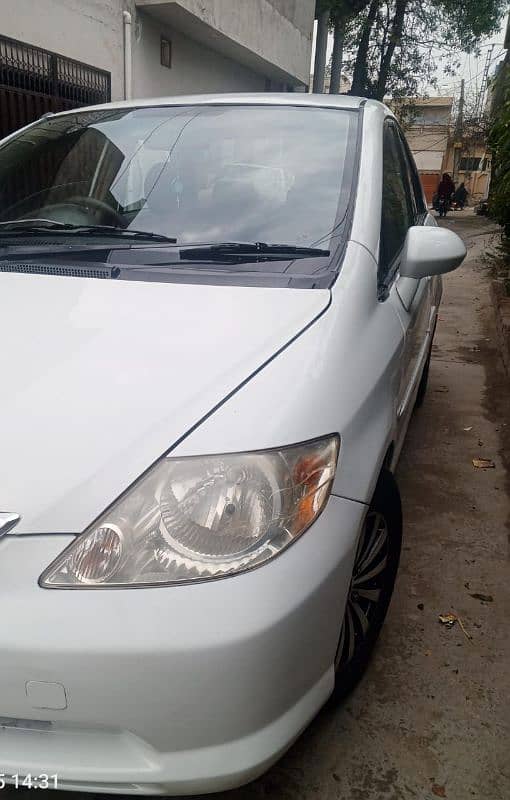 Honda City Vario 2005 Model. 4