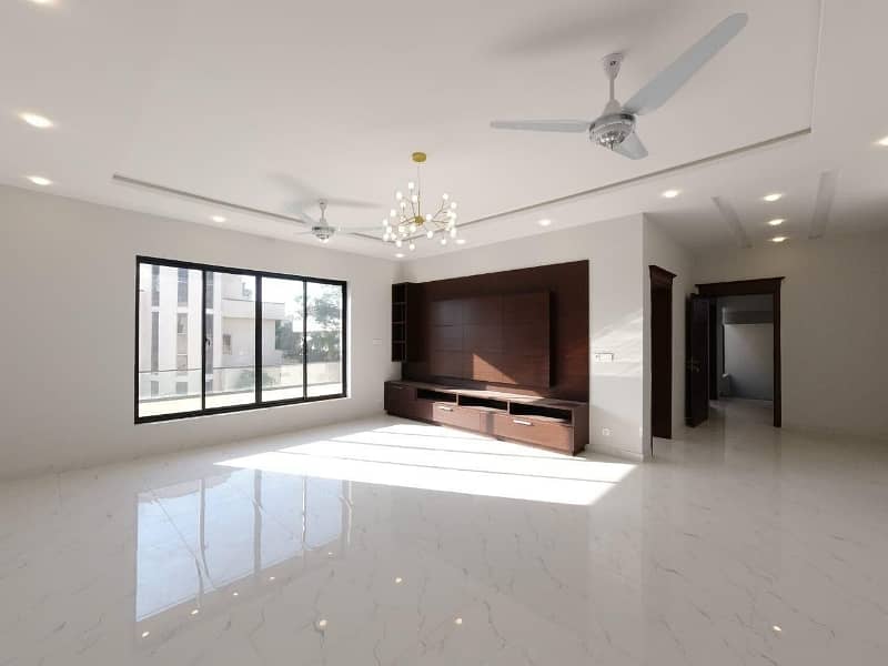 1 Kanal Spacious House Available In DHA Phase 2 - Sector G For sale 13