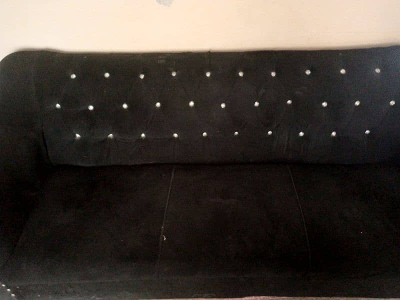 black sofa set 0