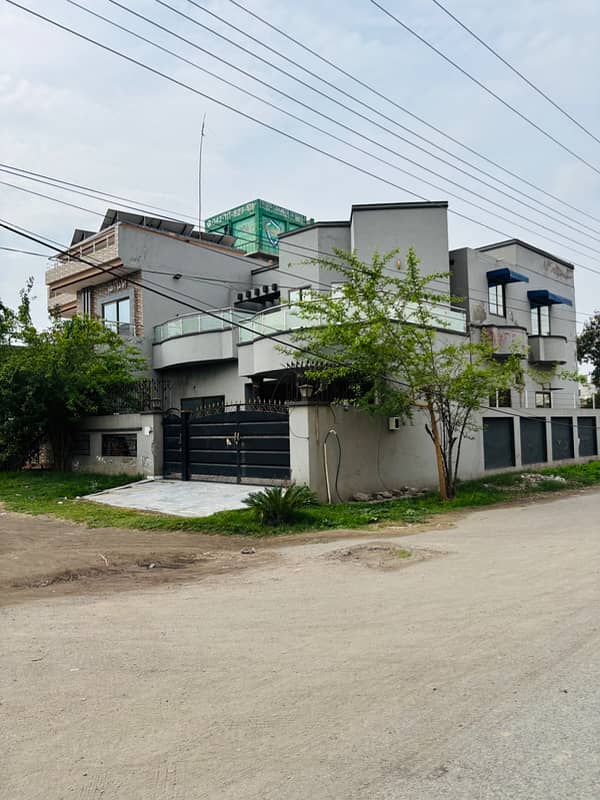 10 Marla Corner House Fully luxury 2