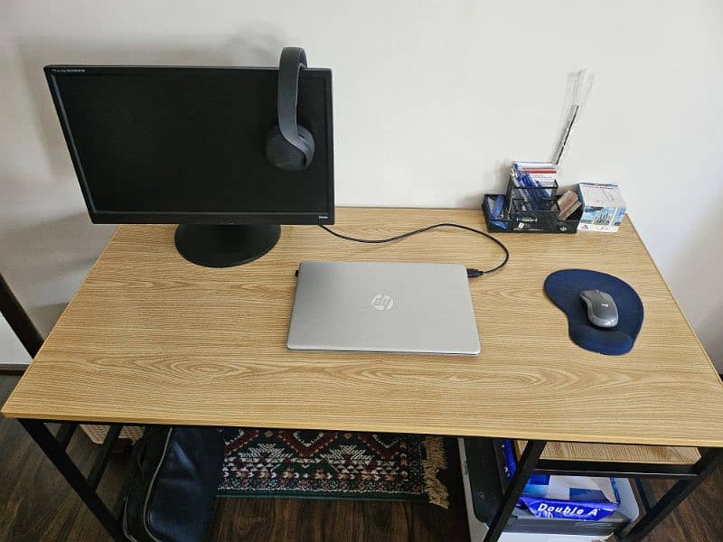 workstation table & Chair 2