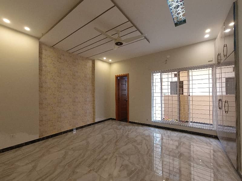 Affordable On Excellent Location House For Sale In Bahria Greens - Overseas Enclave - Sector 6 35