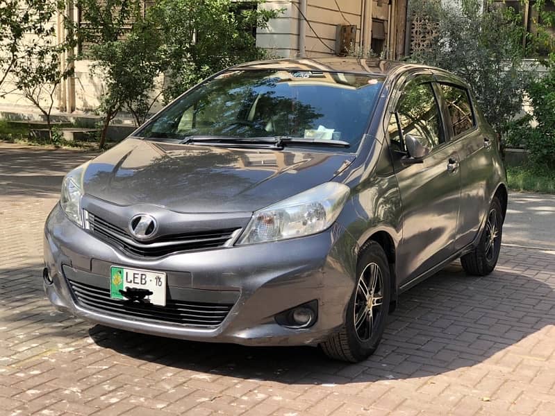 Toyota Vitz 2016 1