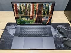 MacBook M3 Pro 16 inch  (18GB ~ 512GB)