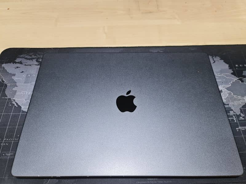 MacBook M3 Pro 16 inch 3