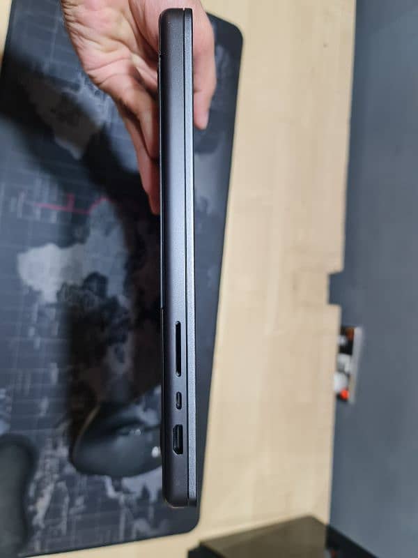 MacBook M3 Pro 16 inch 4