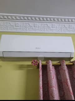 Gree 1.5 ton DC inverter heat and cool