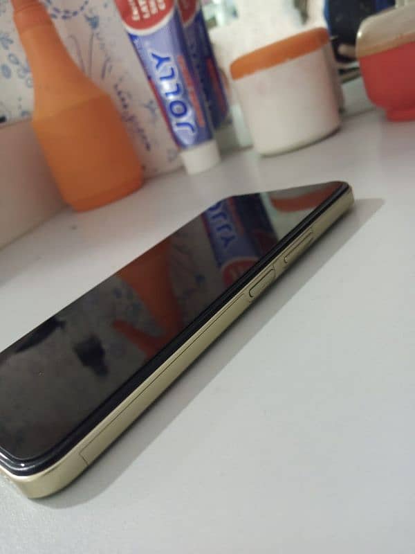 Vivo y35 8+8 urgent sale 5