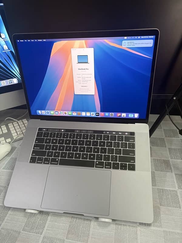 Apple MacBook Pro 2018 15”inch 16-512 GB i7 4GB Graphics Genuine Condi 2