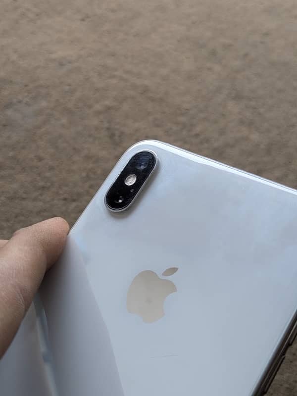 IPhone XS Max 64GB NON PTA 7