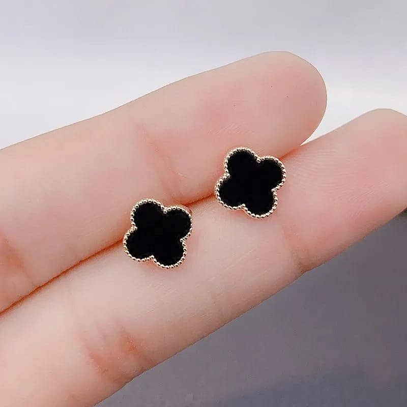 Black Clover Earring Golden & Silver trendy one leaf Earring. (1 pair) 1