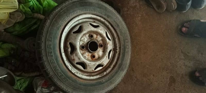 tyre used and spare 0