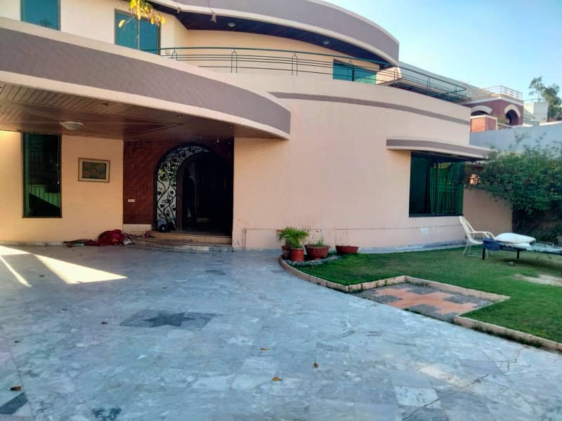 Stunning 4-Bedroom House For Sale In DHA Lahore Phase 3 Demand 650 Lakh 2