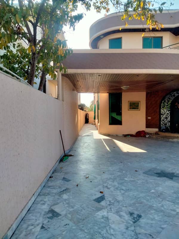 Stunning 4-Bedroom House For Sale In DHA Lahore Phase 3 Demand 650 Lakh 3