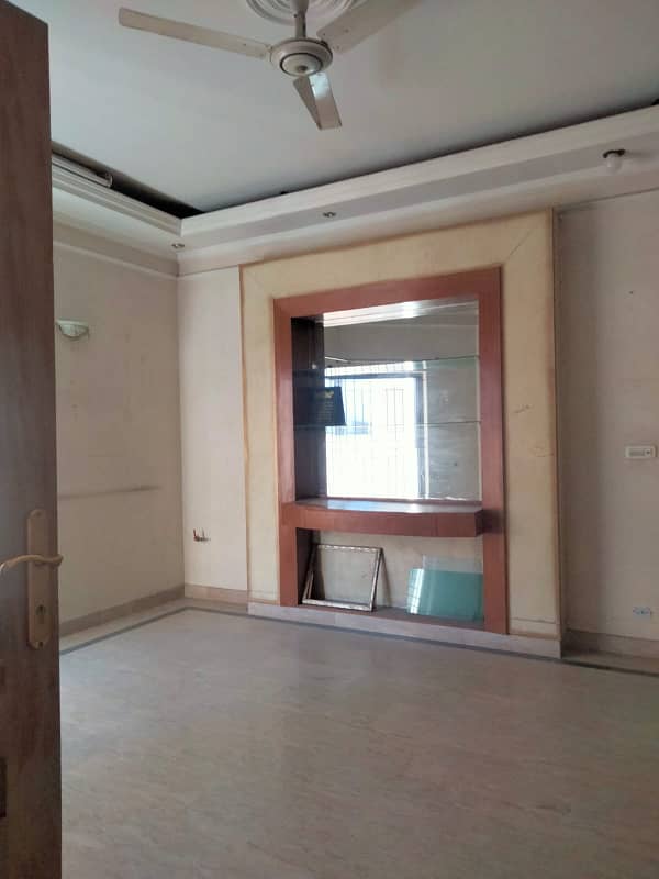 Stunning 4-Bedroom House For Sale In DHA Lahore Phase 3 Demand 650 Lakh 8