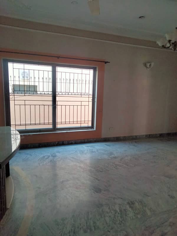 Stunning 4-Bedroom House For Sale In DHA Lahore Phase 3 Demand 650 Lakh 10