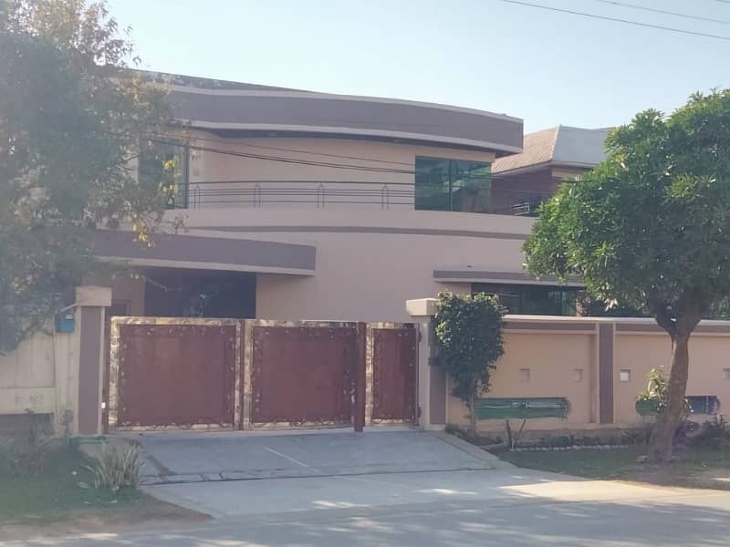 Stunning 4-Bedroom House For Sale In DHA Lahore Phase 3 Demand 650 Lakh 32