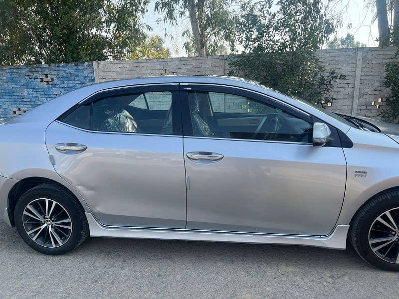 Toyota Altis Grande 2018 18