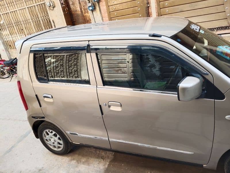 Suzuki Wagon R 2018 6