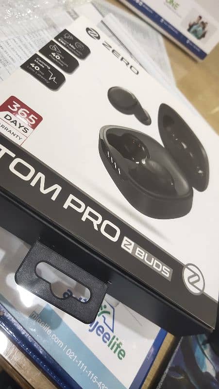 ATOM PRO Earbuds 3