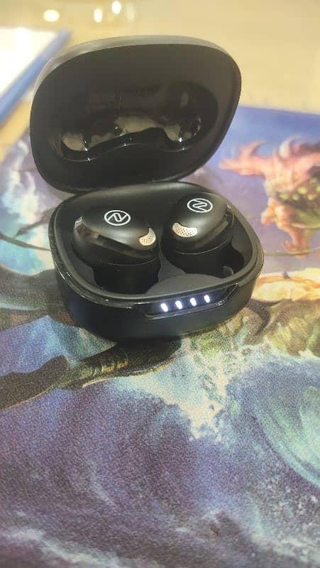 ATOM PRO Earbuds 6