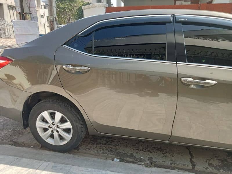 Toyota Altis Grande 2014 5