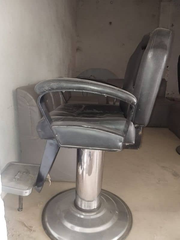 hairdresser chairs 2