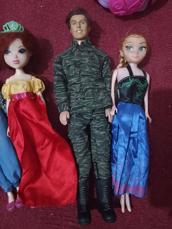 dolls and baby seat 2