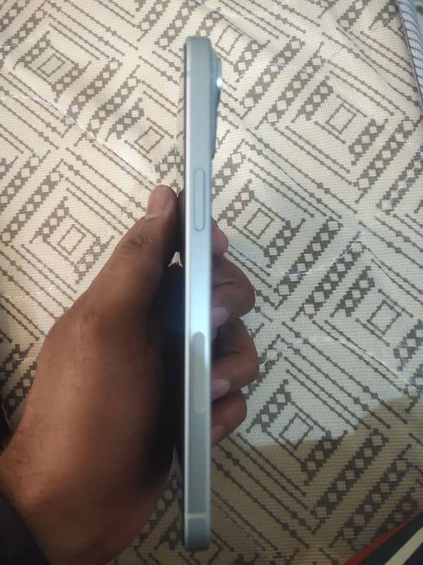 Iphone 15 Plus 100% Good Condition 3