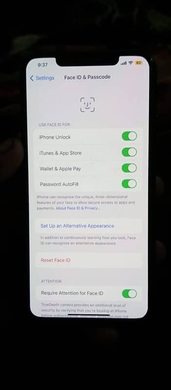 I phone 11 pro max factory unlock 256 go 10/10 battery health 84 7