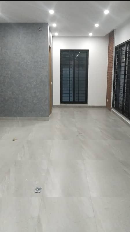 2 Kanal Brand New Building 10