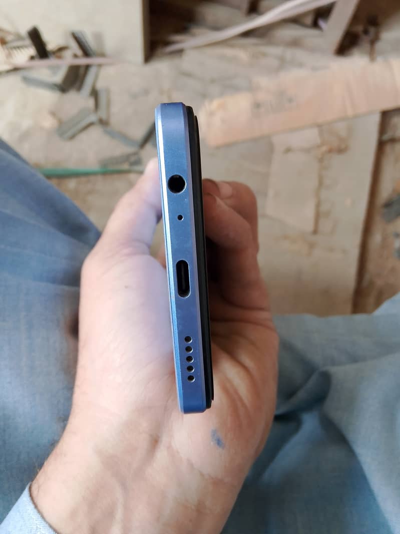 Vivo Y17s 1