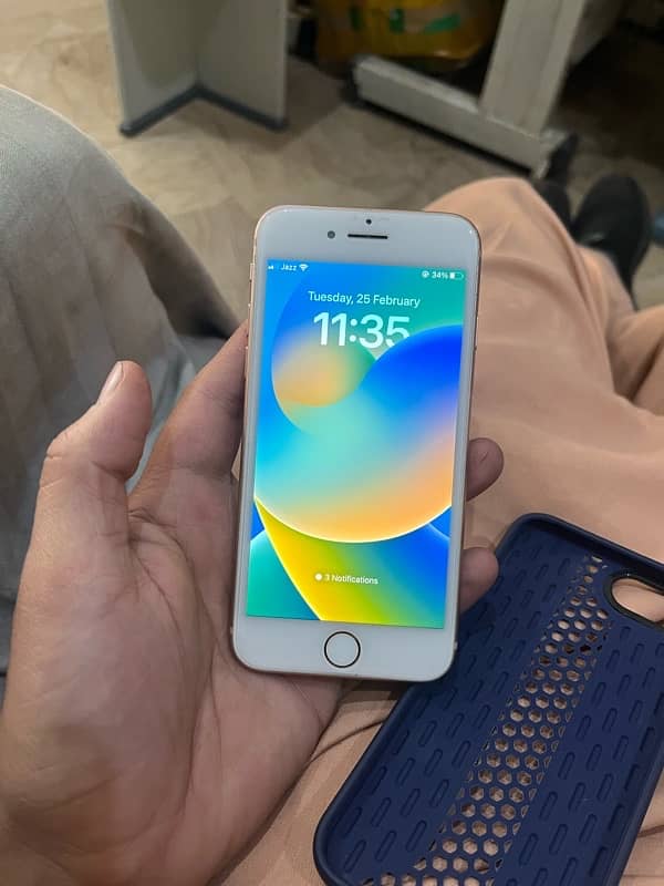 Iphone 8 pta aprove 64 GB 2