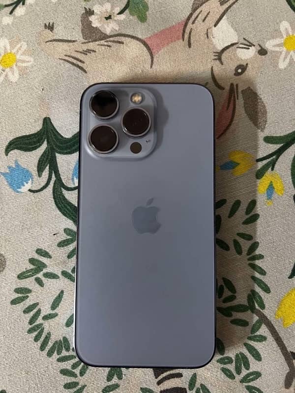 IPhone 13 pro 256gb factory unlock with box 1