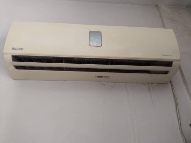 Selling Orient split AC 5