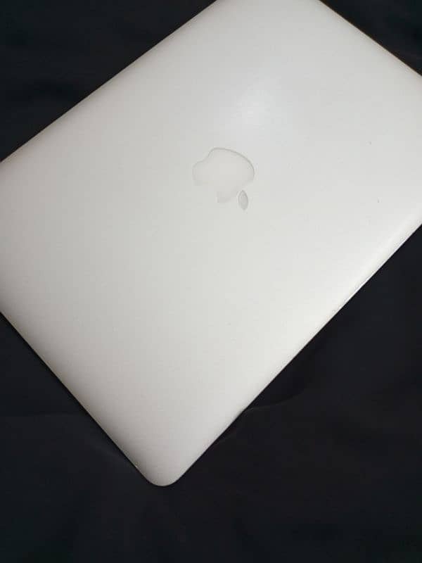 MacBook Air 2017 | 8GB 256 SSD | original 80w charge 5